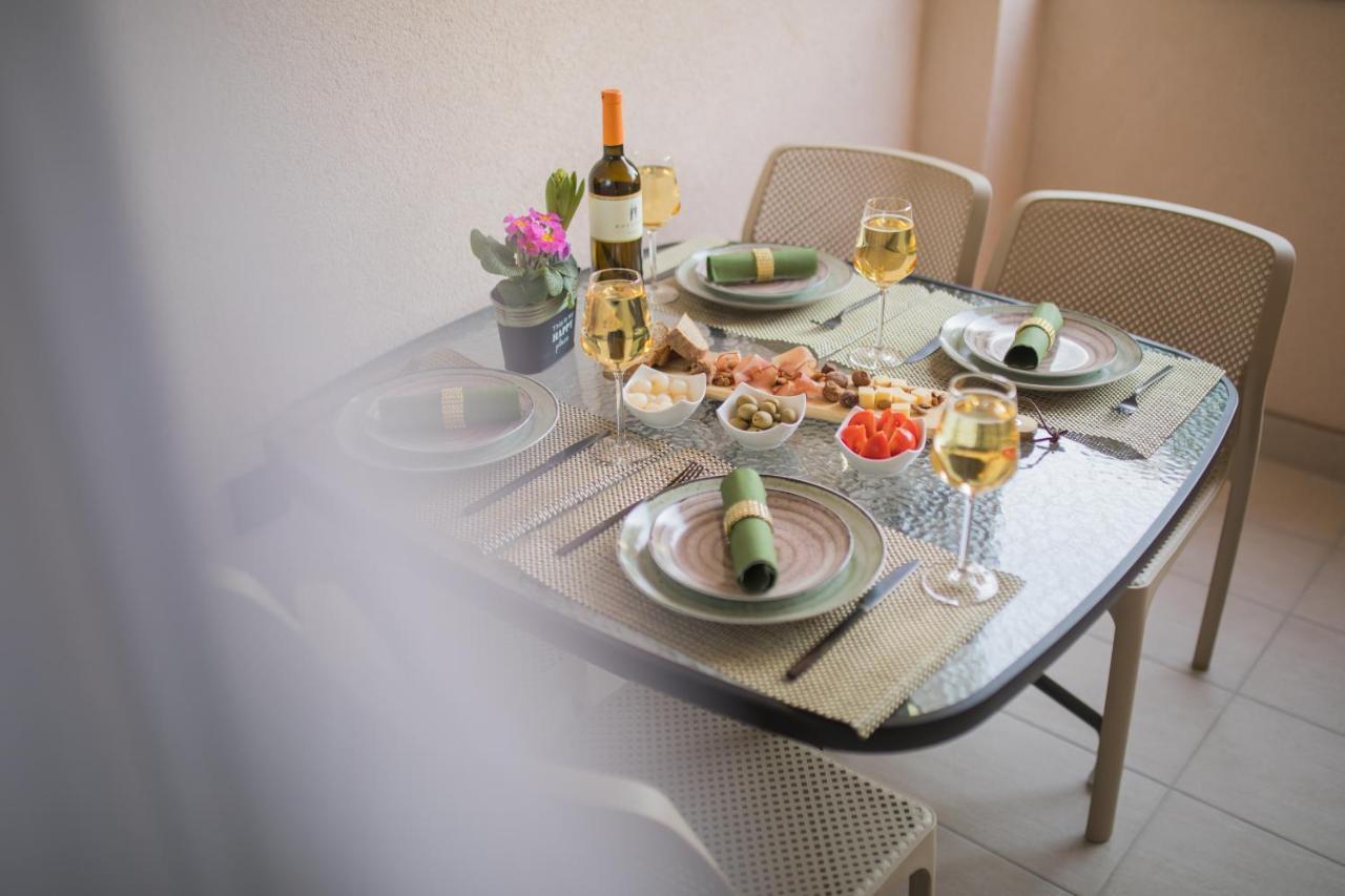 Apartmani Rispet Šibenik Exteriör bild