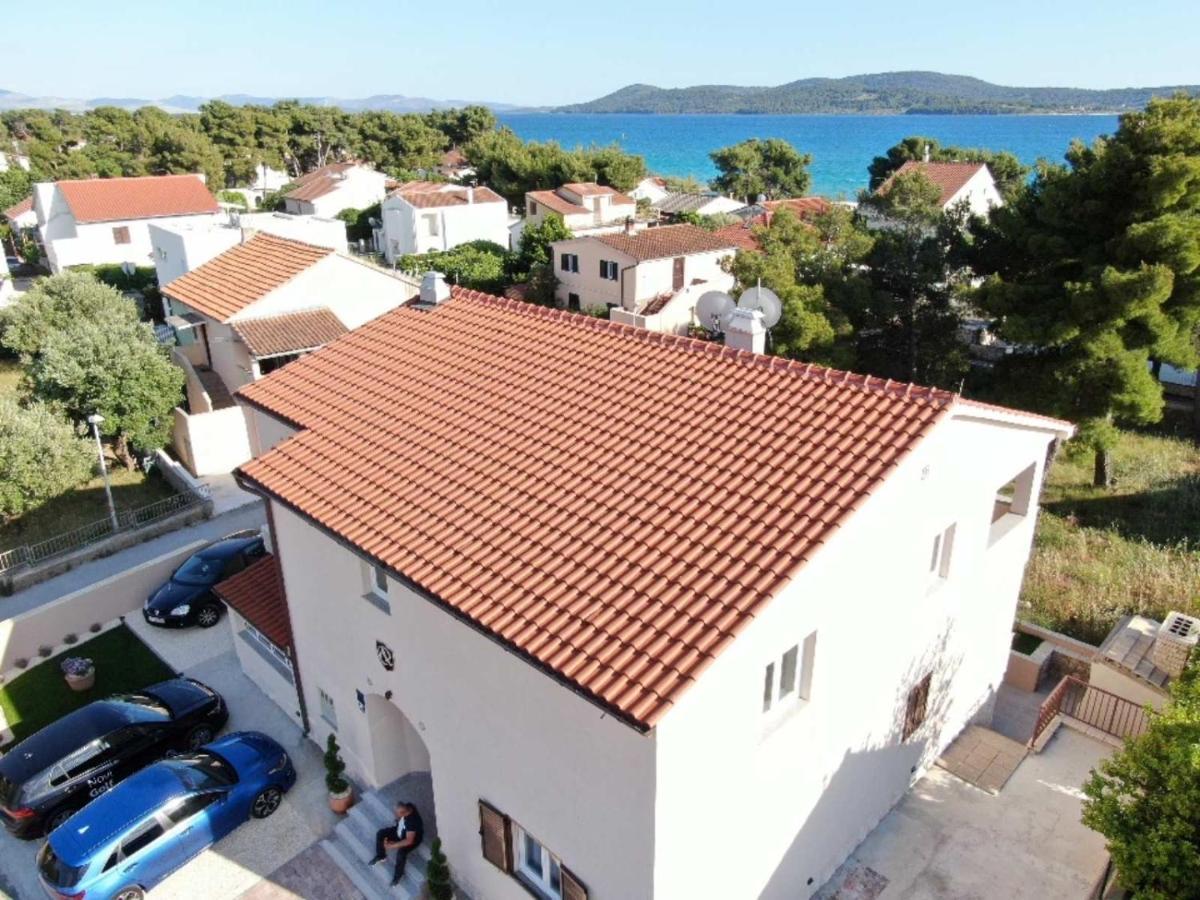 Apartmani Rispet Šibenik Exteriör bild