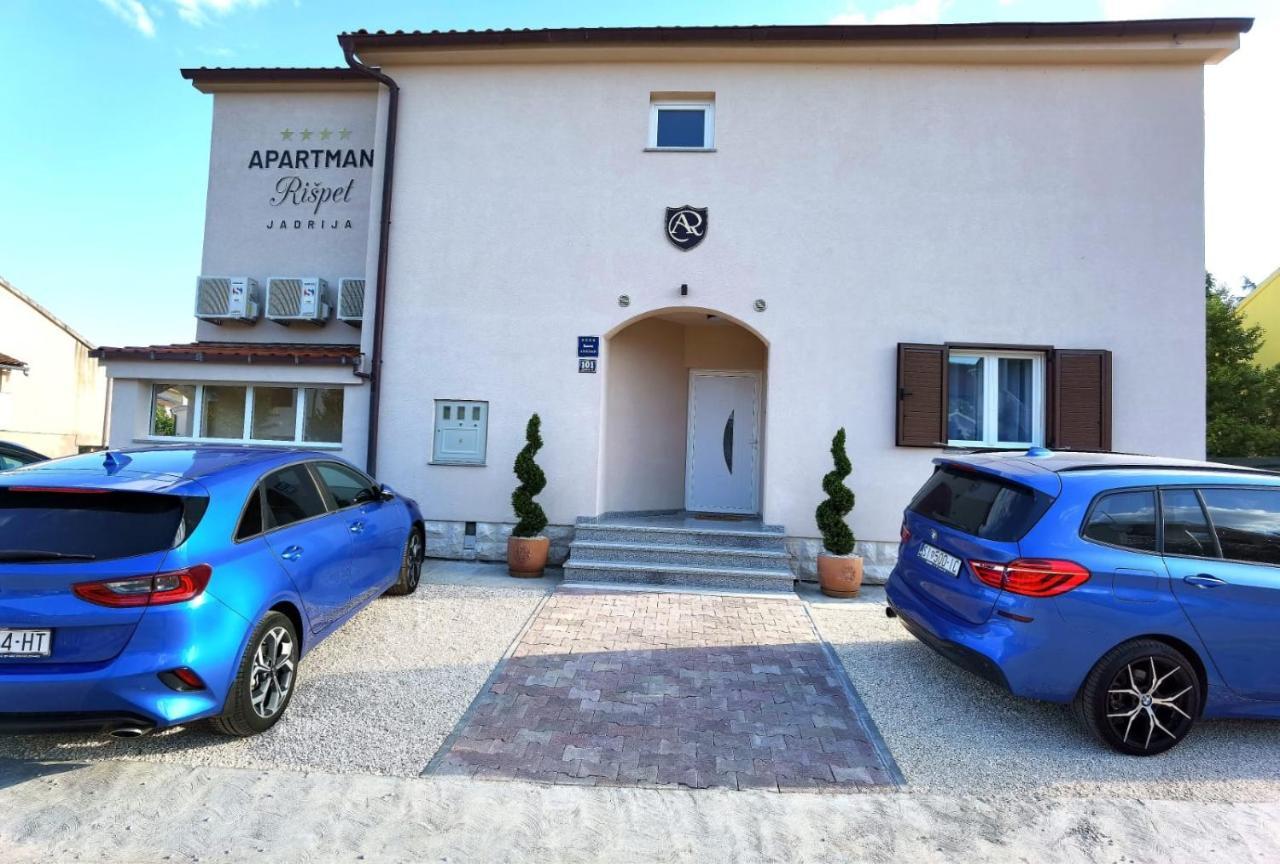 Apartmani Rispet Šibenik Exteriör bild